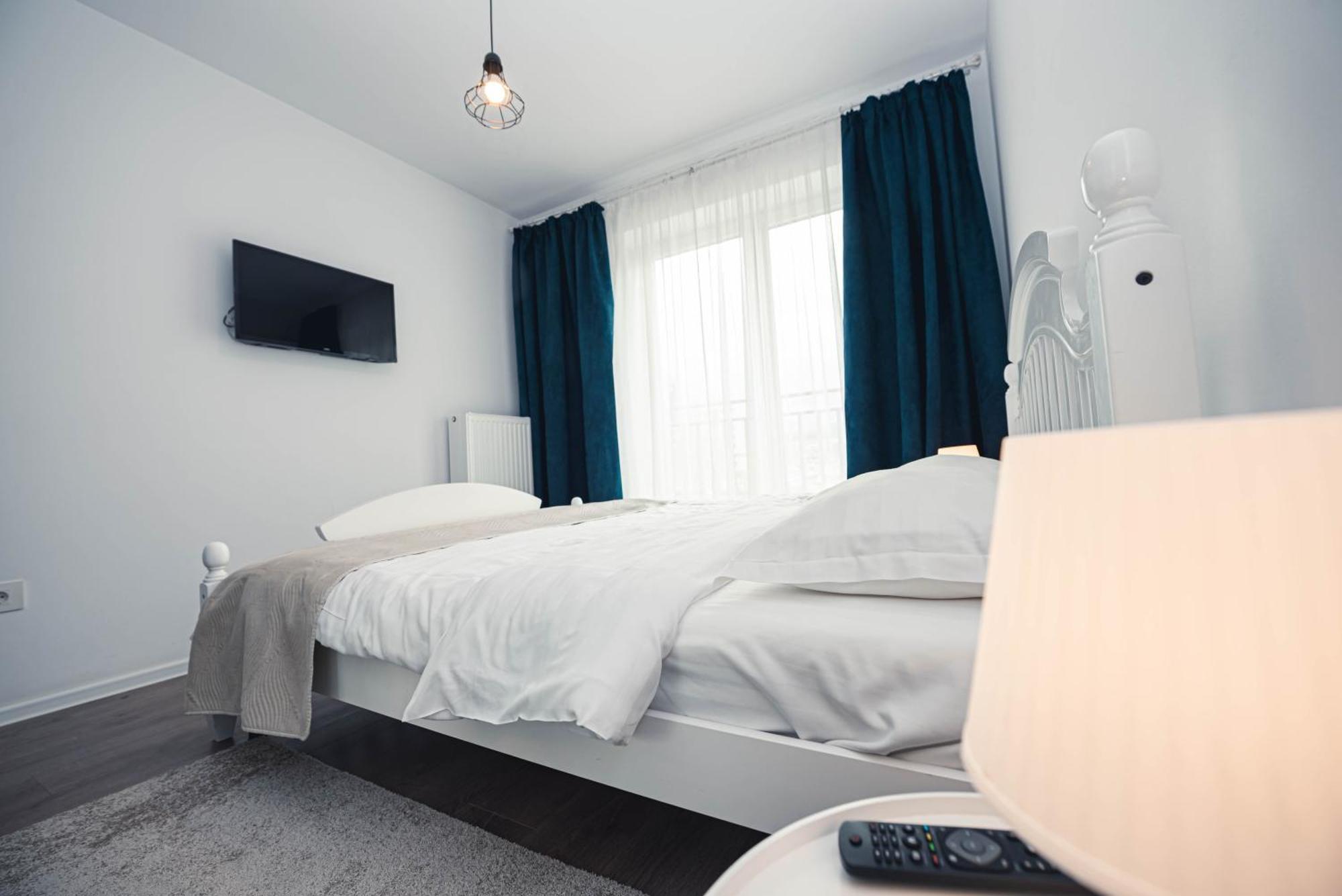 White Mood Apartment 2 Braşov Extérieur photo